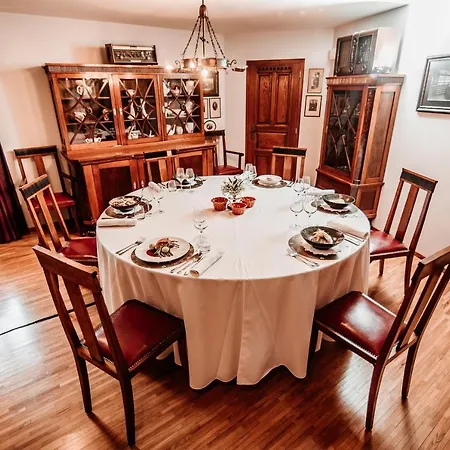 Avio Apartment *